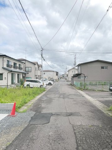 郡山市深田台　GRAFARE　全1棟の前面道路含む現地写真