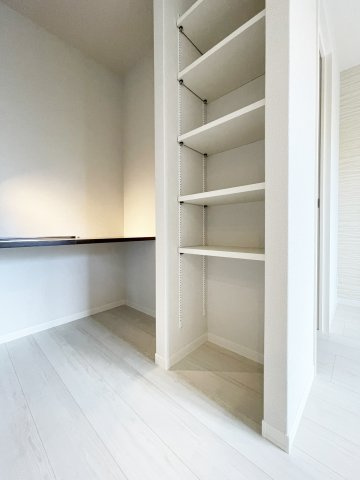 シャーメゾンプレミアス下助任の収納