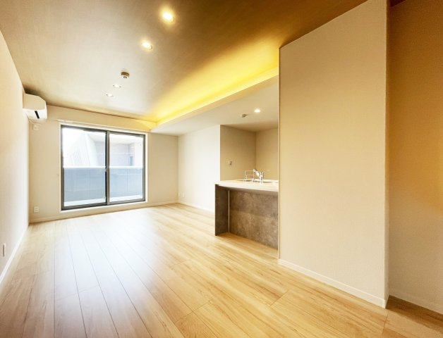 シャーメゾンプレミアス下助任の居間・リビング