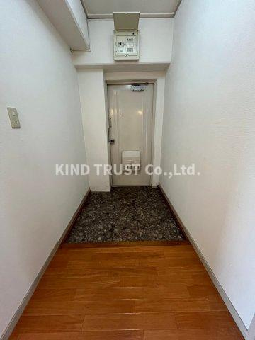 リバーサイドほんじょう1号棟の玄関|きれいな玄関です