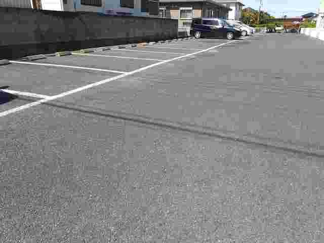 アヴニールＡの駐車場|駐車スペースもあります