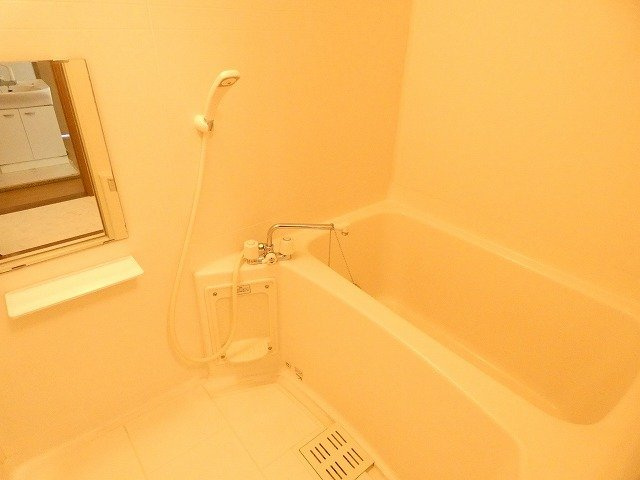 【浴室】 | アヴニールＡ | 日々の暮らしに欠かせないお風呂です