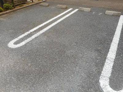 【駐車場】 | ボンジュールⅡ | カースペースがあります
