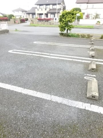 アヴニールⅡの駐車場|駐車場に車を止められます