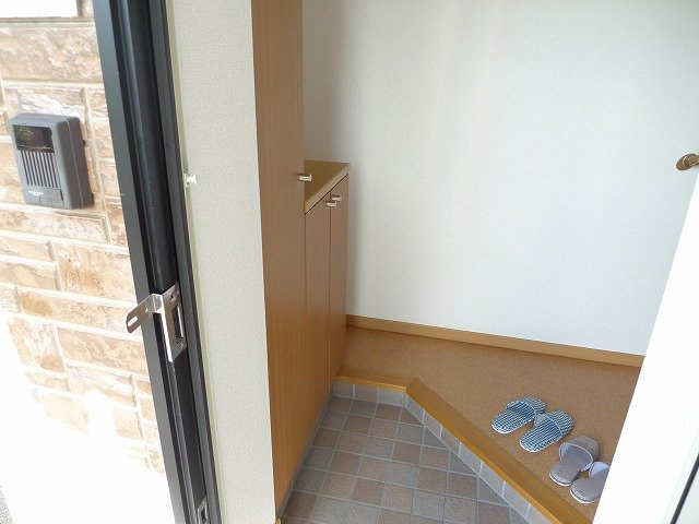 グラン　ヴェルジェＡの玄関|落ち着いた玄関です