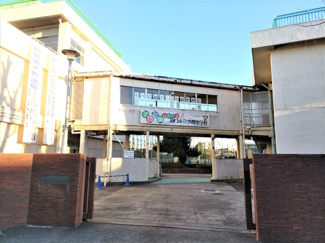 川口市立芝西中学校まで850m