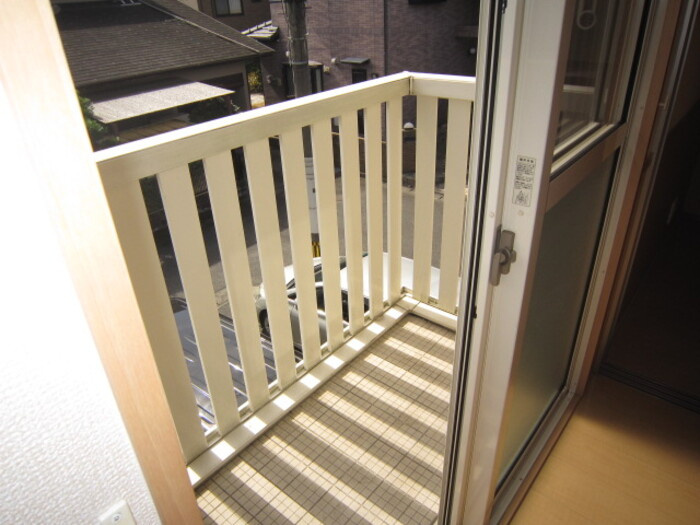 熊本市南区御幸笛田３丁目のアパートのバルコニー