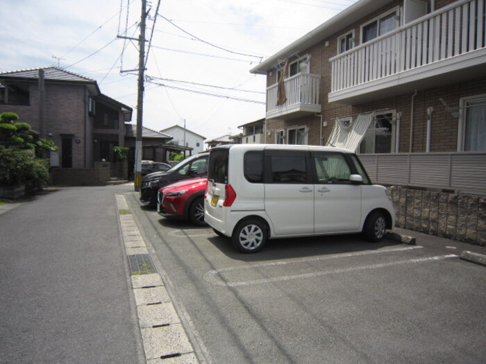 熊本市南区御幸笛田３丁目のアパートの駐車場