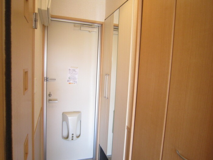 熊本市南区御幸笛田３丁目のアパートの玄関