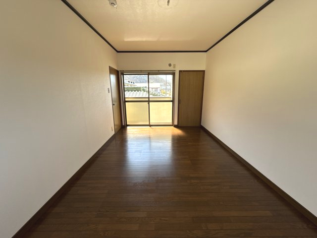 蒲田1丁目95 貸家北西の居間・リビング