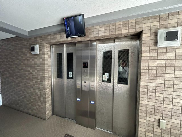 ◆リノベーション完了済みの美室◆オートロック付◆専用庭あり◆嬉しい宅配ボックス付◆パデシオン桃山南のその他共用部分|エレベーター