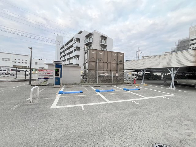アンピール箱崎東Ⅱの駐車場