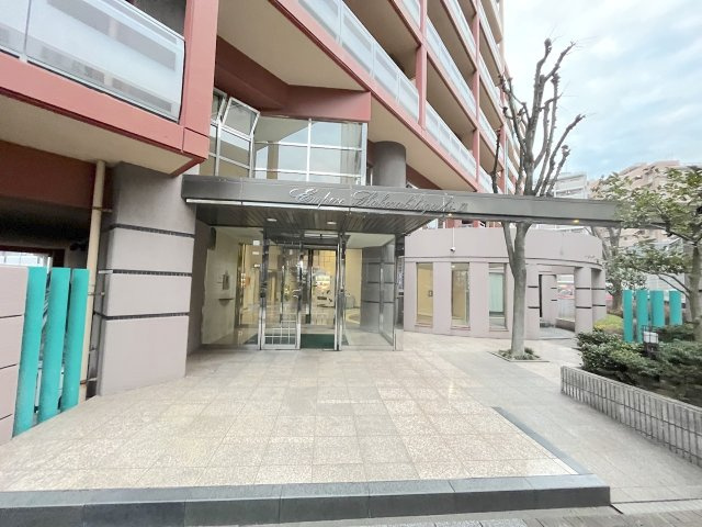 アンピール箱崎東Ⅱのエントランス