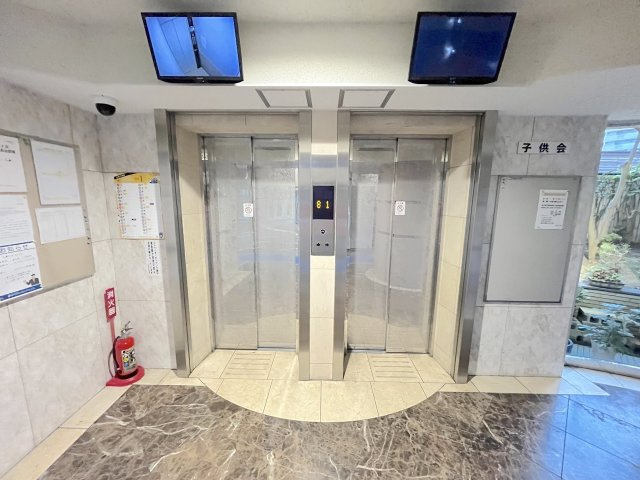 アンピール箱崎東Ⅱのエントランス