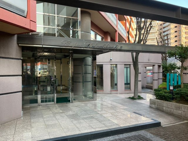 アンピール箱崎東Ⅱのエントランス