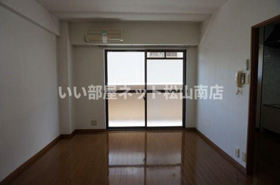 【洋室】 | フローラＴａｎｏｏｋａ