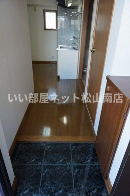 【玄関】 | フローラＴａｎｏｏｋａ