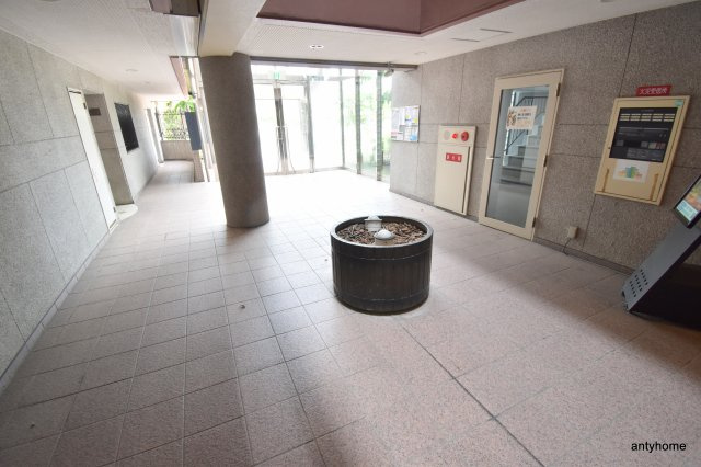 カルム千昇　仲介手数料無料のロビー