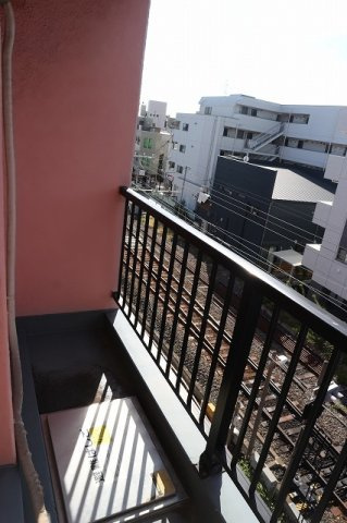 【バルコニー】 | レイナハイツ柴又 | 落ち着いた時間を過ごせるバルコニーです