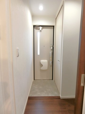 メゾン・ド・ランジュ・ルージュの玄関