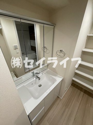 ルミエール光の洗面所