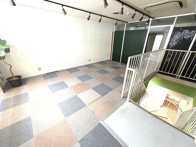 ミッキービルのロビー