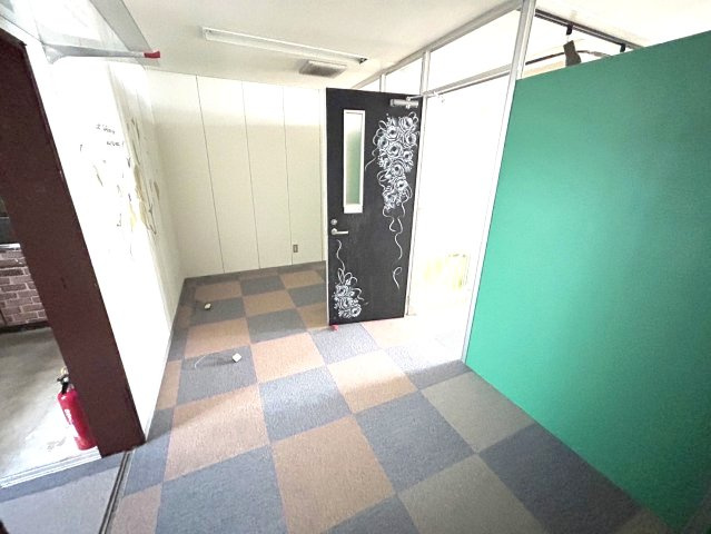 ミッキービルのロビー