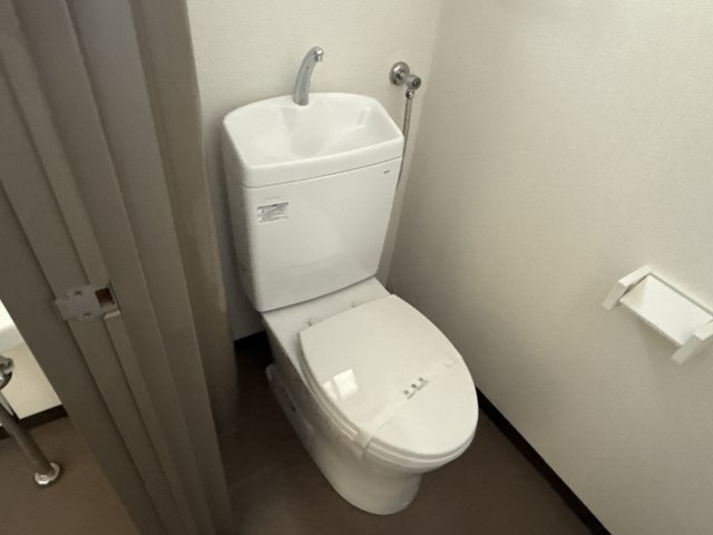 中村マンションのトイレ