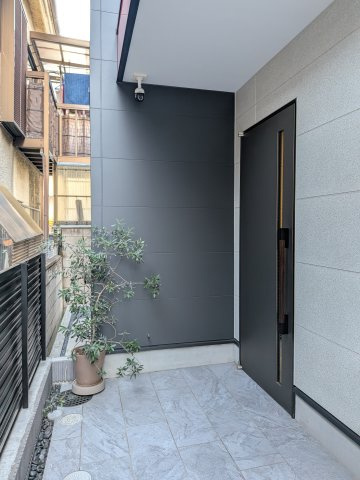 【エントランス】 | Soga Architect BLDⅡ | きれいなエントランスです
