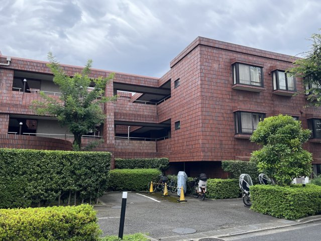 ライオンズガーデン浜田山の外観