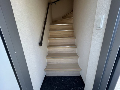 【玄関】 | レオネクスト地行場 | 収納もある玄関です