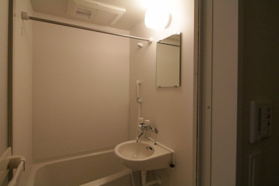 【浴室】 | レオネクスト地行場 | 備品や設備仕様は号室等により異なります現地をご確認下さい。