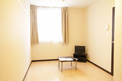 【居間・リビング】 | レオネクスト地行場 | 備品や設備仕様は号室等により異なります現地をご確認下さい。