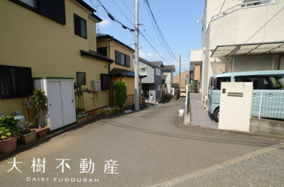【前面道路含む現地写真】 | 海老名市大谷北２丁目　中古戸建て【仲介手数料無料】