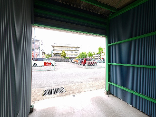 中川モータープール（822）