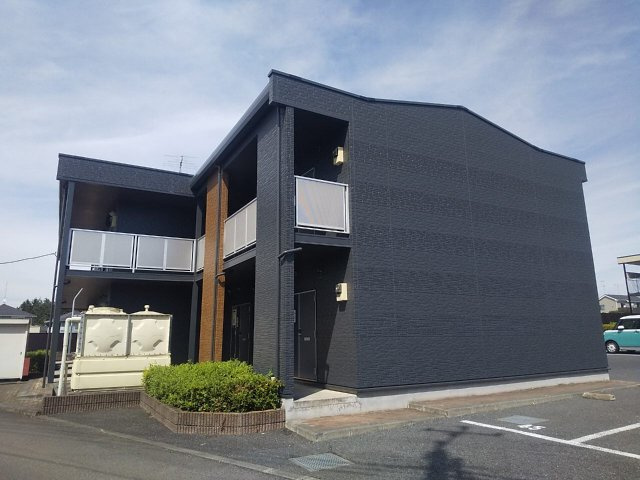 レオパレスコテナン阿見Cの外観
