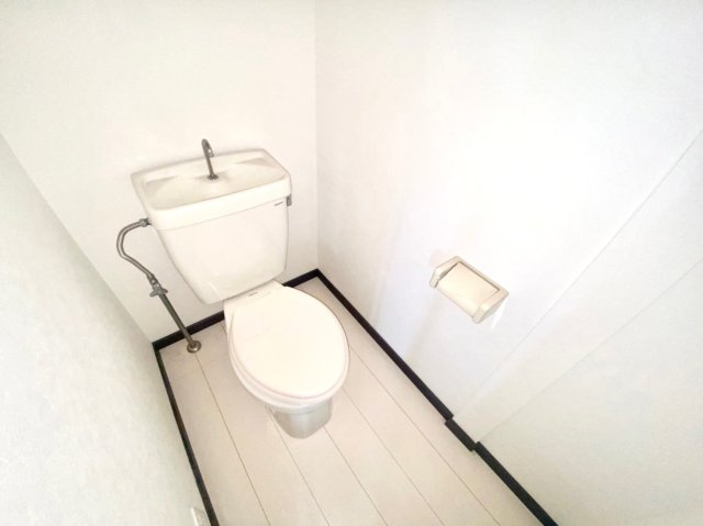 ユーロアベニュー四街道のトイレ|※別部屋参考写真