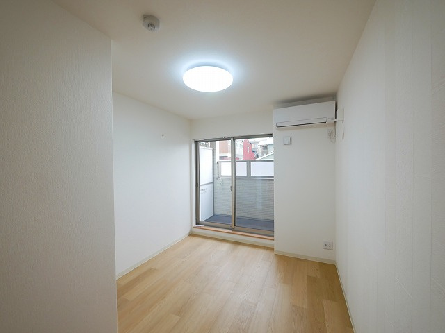 クレアール芝辻町の洋室