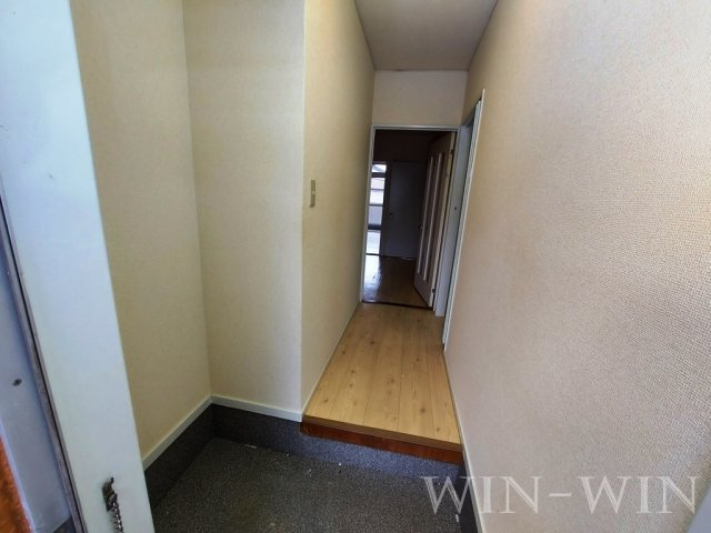 リバティハイツ Aの玄関