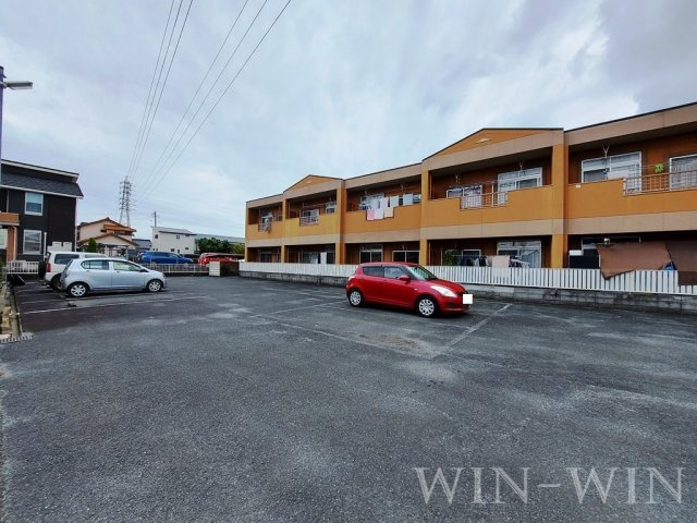 リバティハイツ Aの駐車場