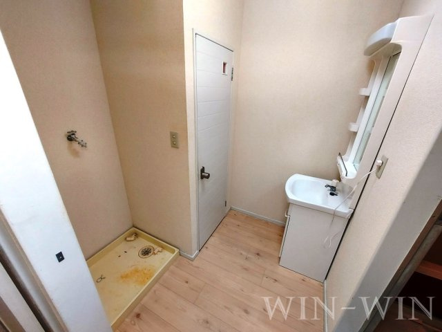 リバティハイツ Aの洗面所