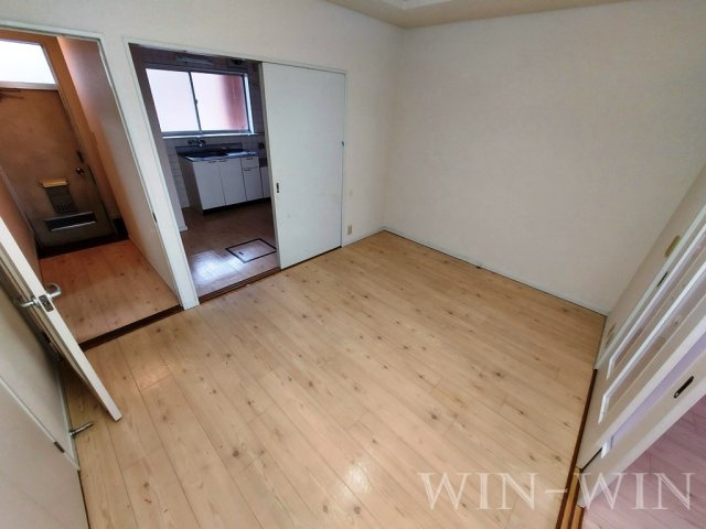 リバティハイツ Aの居間・リビング