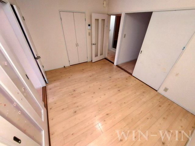 リバティハイツ Aの居間・リビング