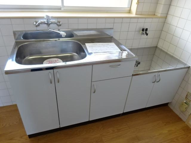 リバティハイツ Aのキッチン