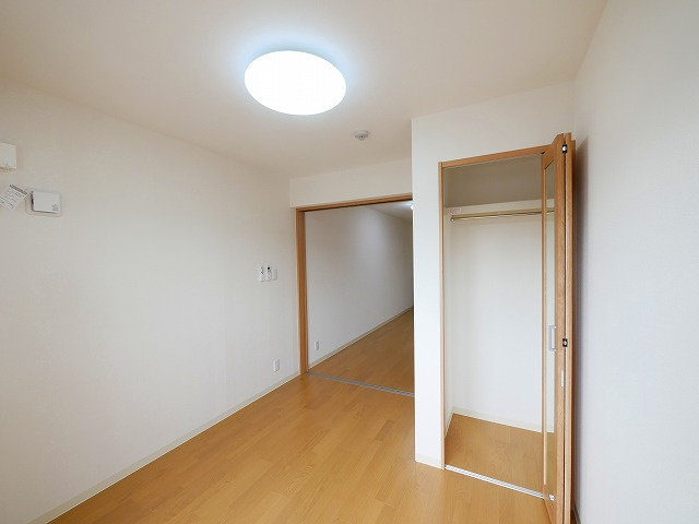 クレアール芝辻町の洋室|洋室です