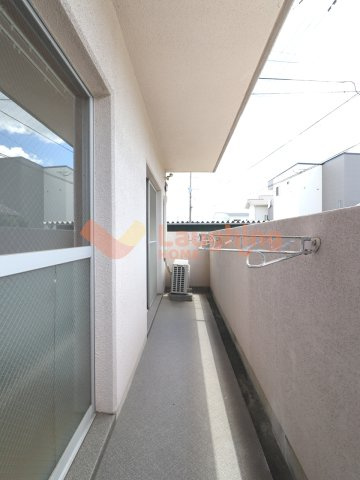パークハイム21のバルコニー|暖かな日差しのふりそそぐバルコニー