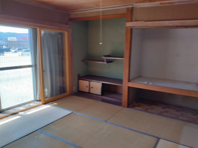 【和室】 | 岡谷市長地柴宮2丁目 中古住宅⑦ | 和室８帖