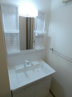 【洗面所】 | 宝州博多第一ビル | 別号室の写真になります。現況優先。