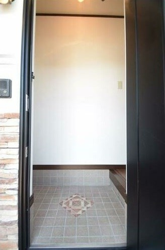 ＥＶＥＲ ＧＲＥＥＮ ＨＯＵＳＥの玄関