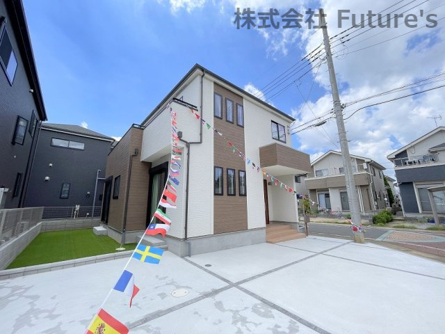 三郷市泉2丁目　新築戸建　全9棟　D号棟の外観|敷地面積150平米越えの広々とした邸宅です